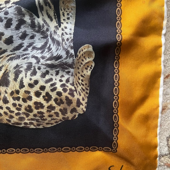 Echo Leopard Scarf Hand Rolled Hem Vintage - Picture 3 of 10